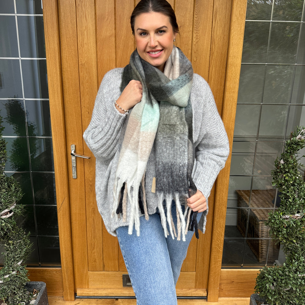Chunky Scarf/Shawl - Blush Boutique Essex
