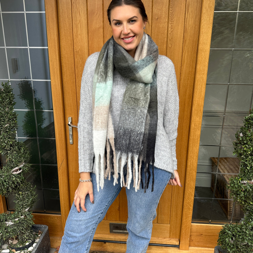 Chunky Scarf/Shawl - Blush Boutique Essex