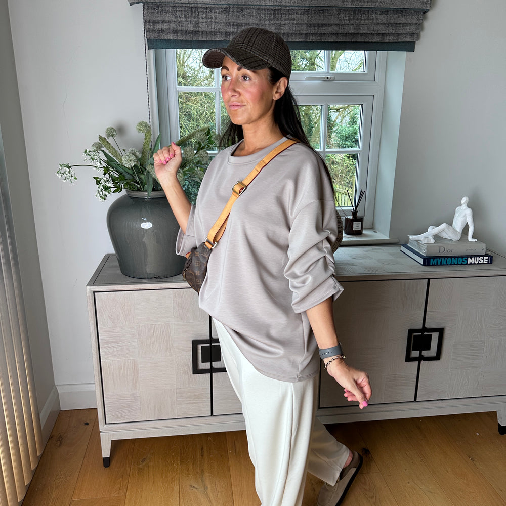 Rosa Sweatshirt - Blush Boutique Essex