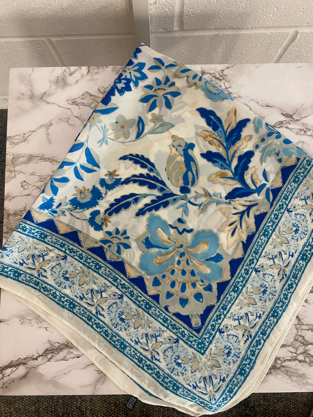 Oriental silk neck scarves