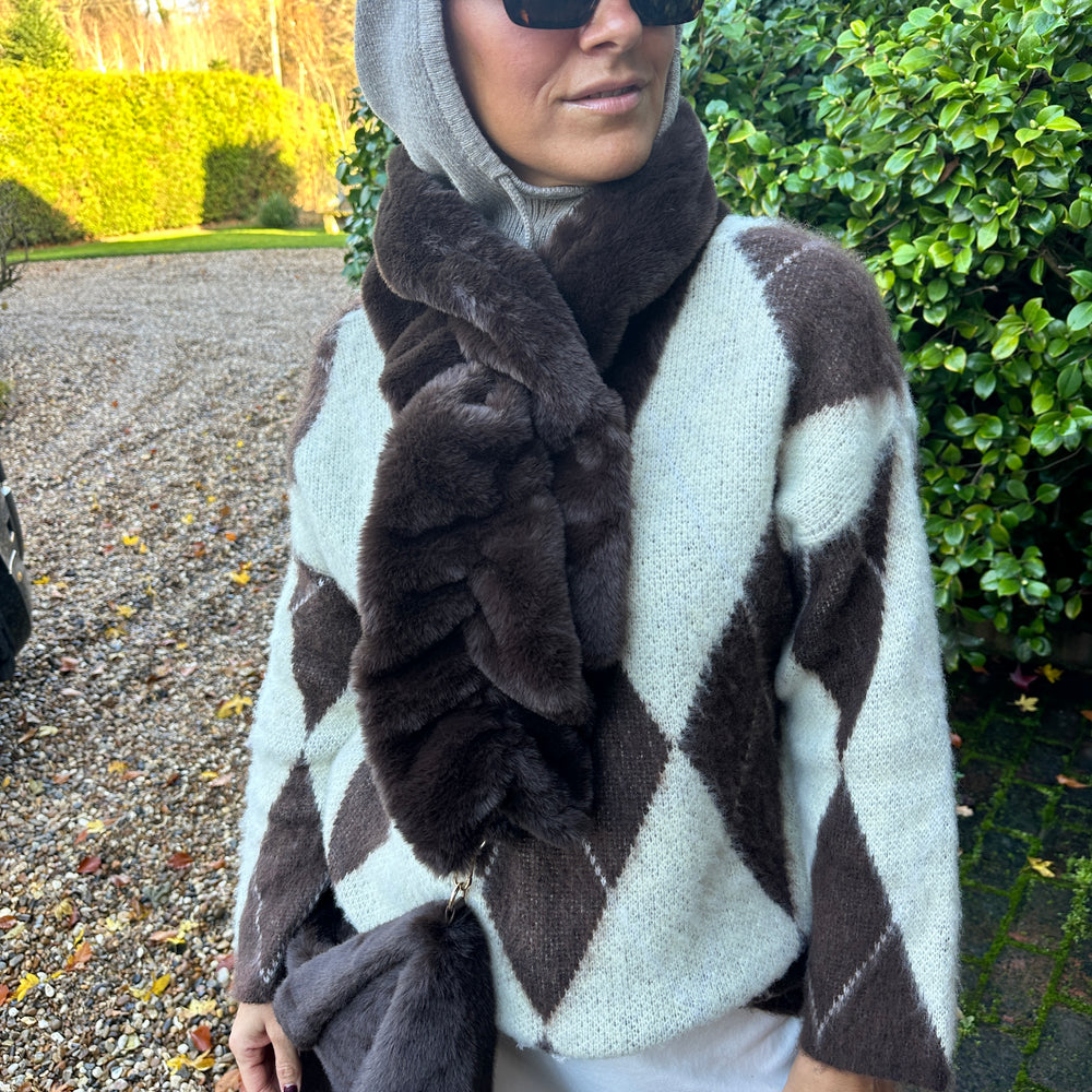 Sally faux fur scarf