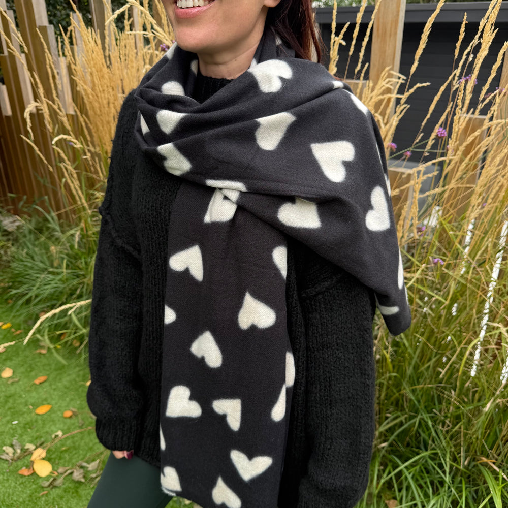 Holly heart scarf