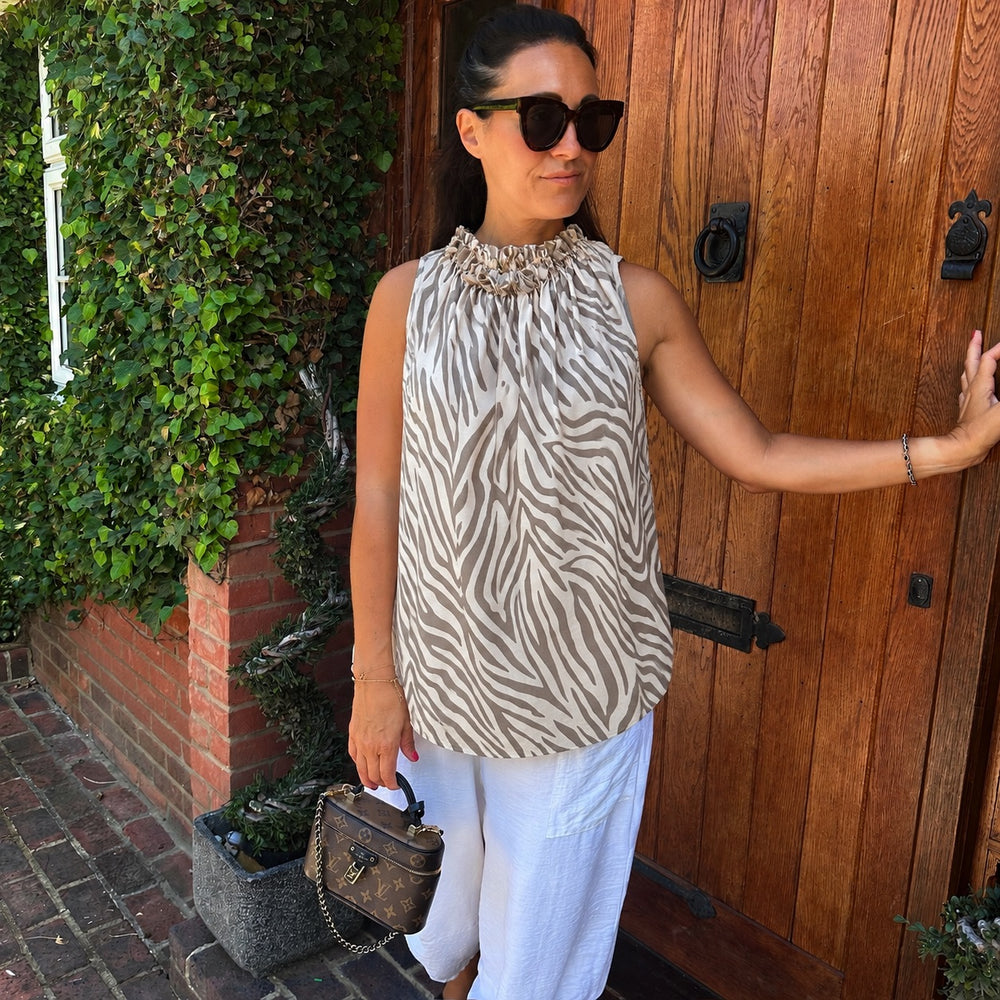 Izzy Vest Top
