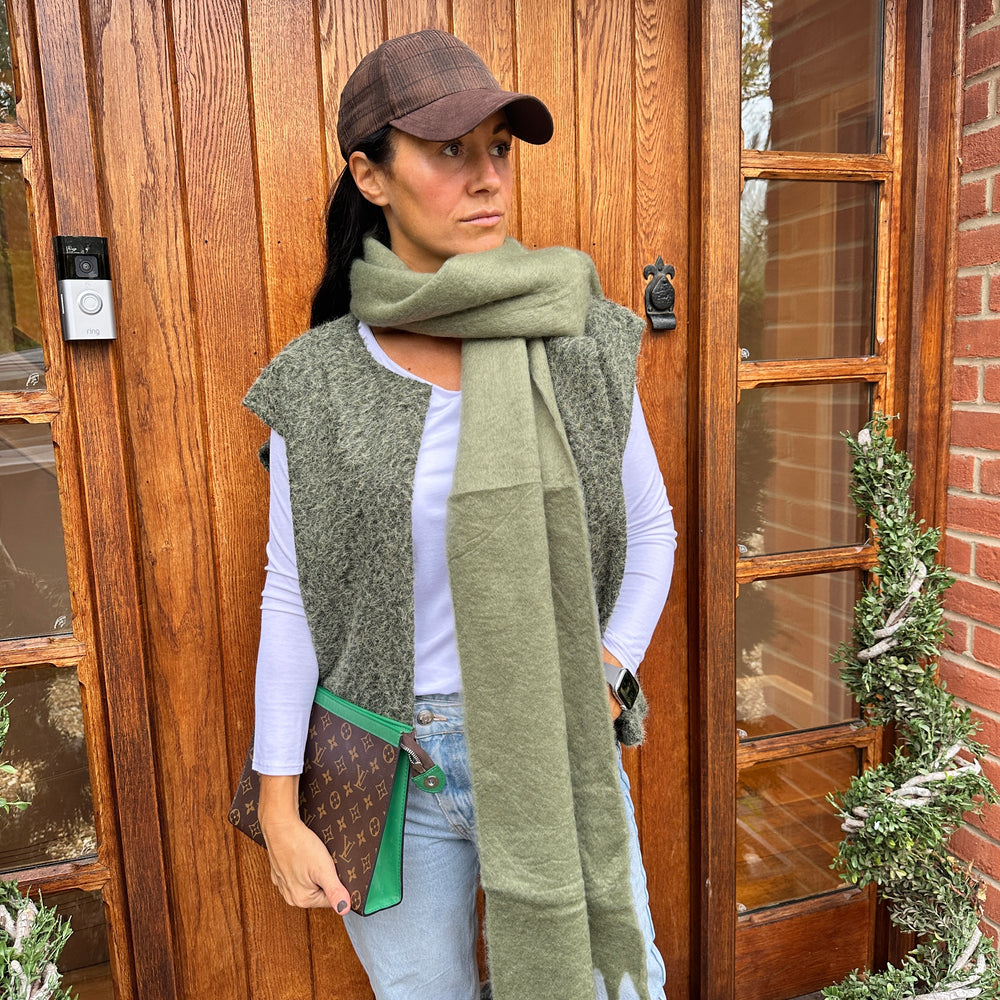 Cruz Gillet - Blush Boutique Essex