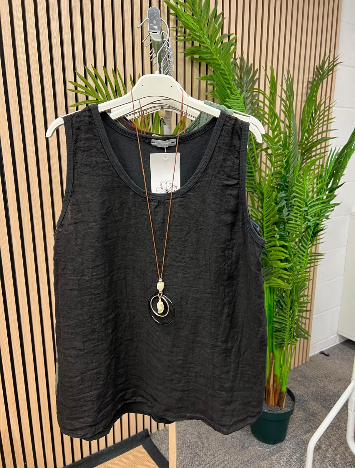 Tate vest