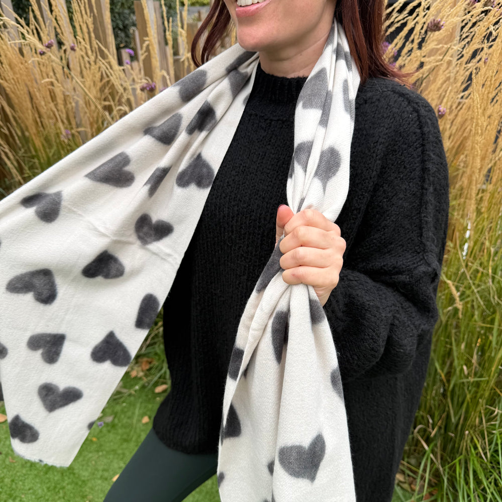 Holly heart scarf