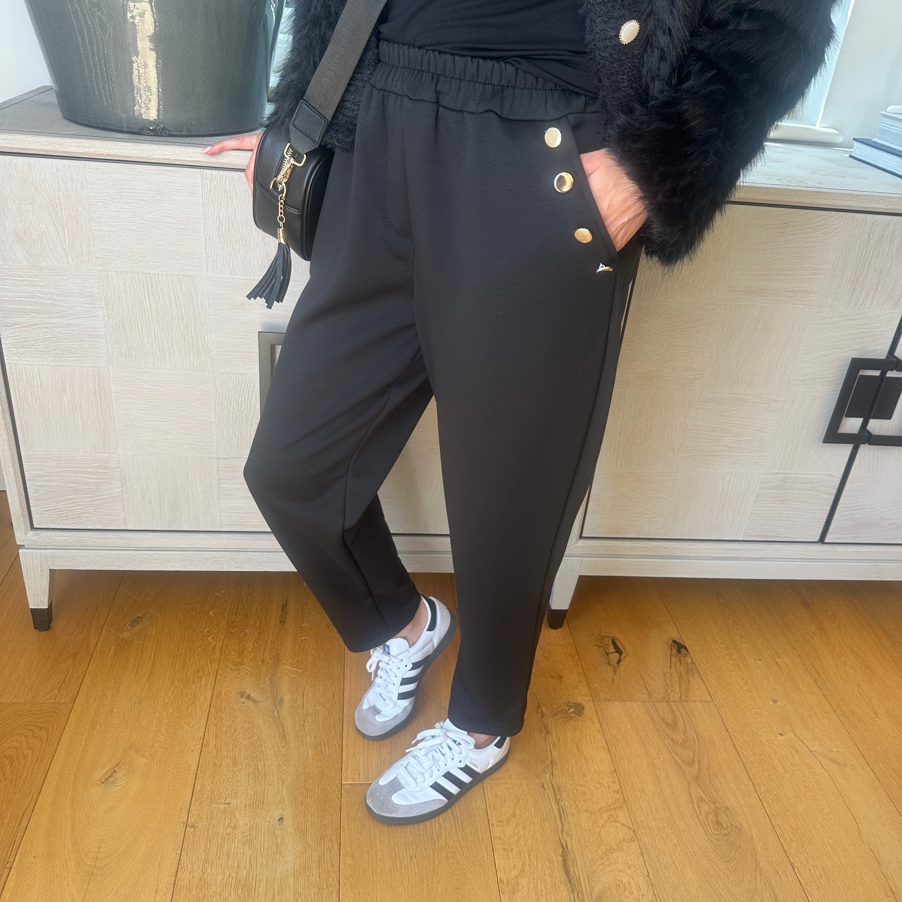 Niki Trouser