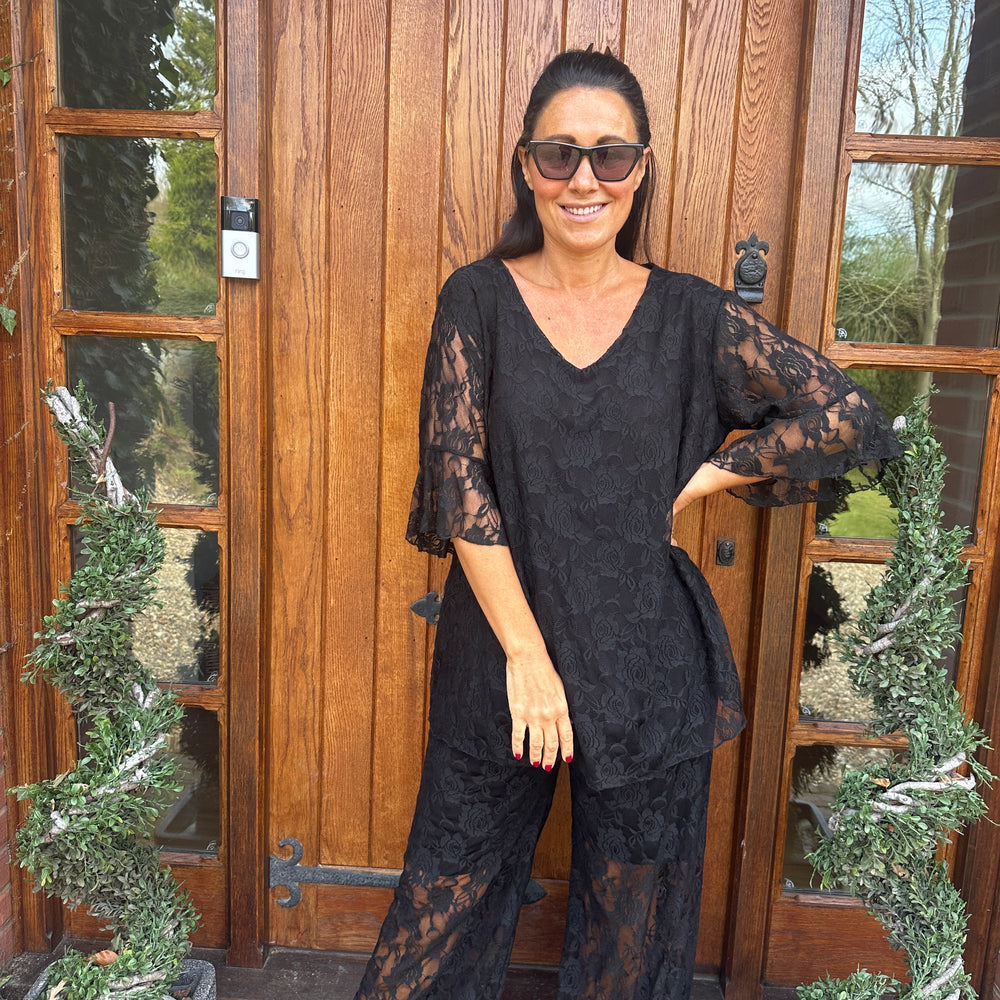 Donna Lace Top