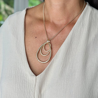 Loopy Necklace - Blush Boutique Essex