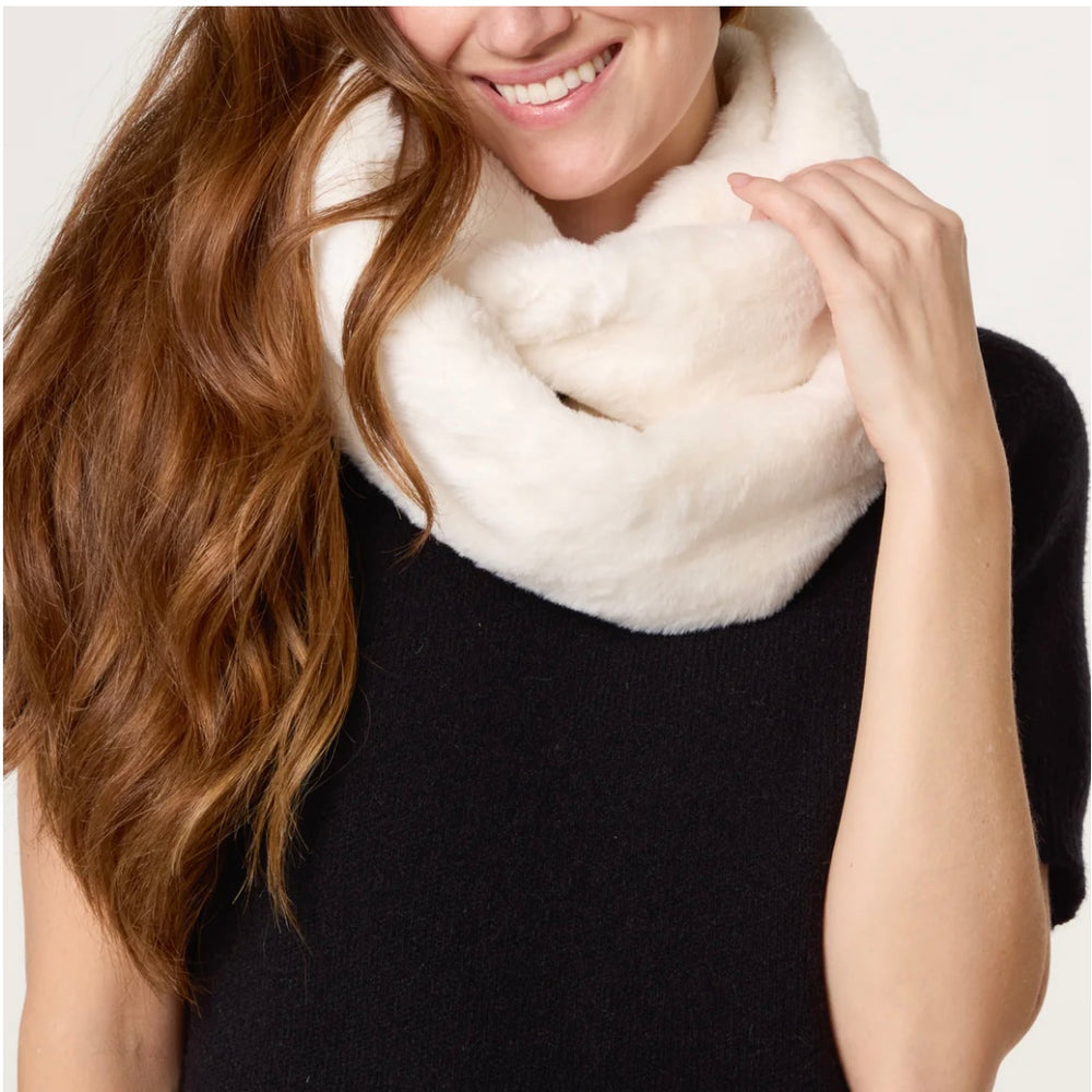 Faux fur snood - Blush Boutique Essex