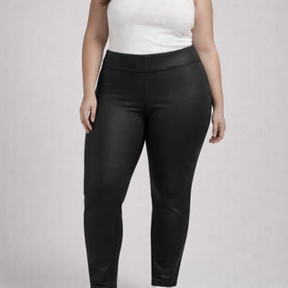 Curve faux leather Leggins - Blush Boutique Essex