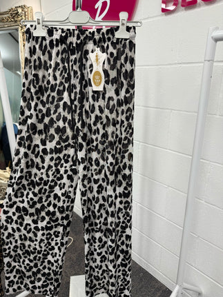 Lizzie leopard Trouser - Blush Boutique Essex