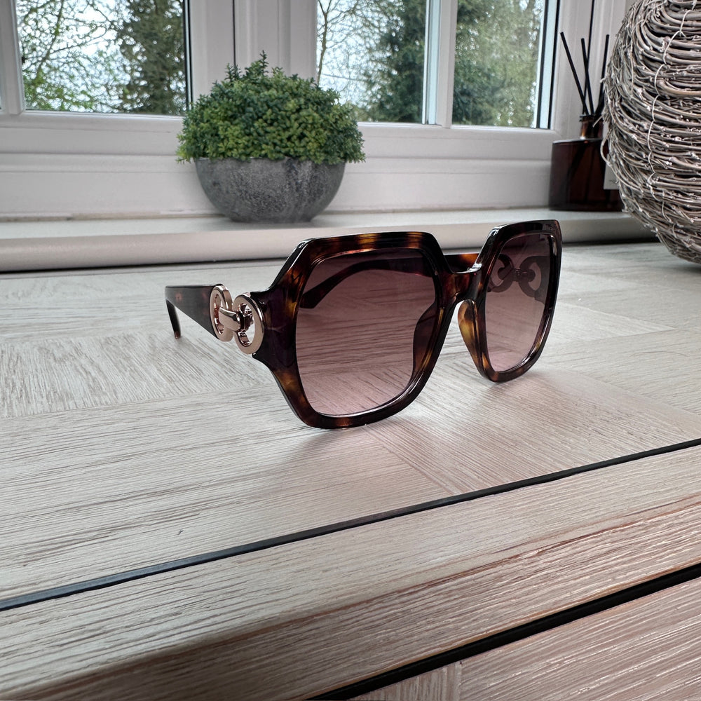 Marvel Oversized Sunglasses - Blush Boutique Essex