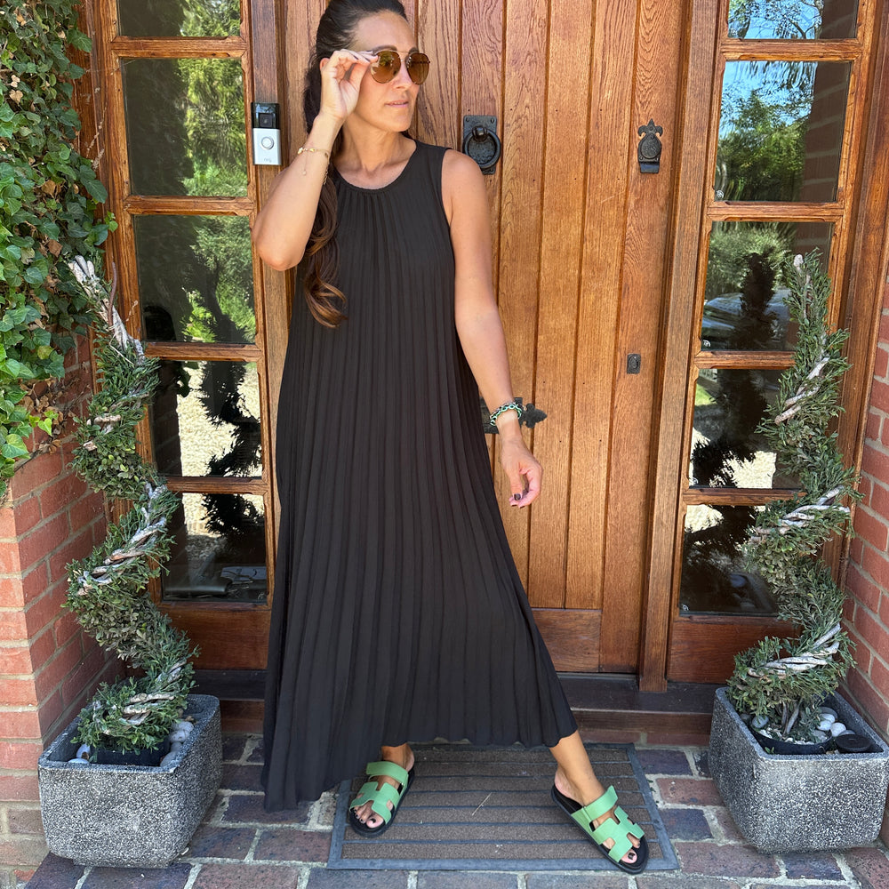 Mia Pleated Maxi