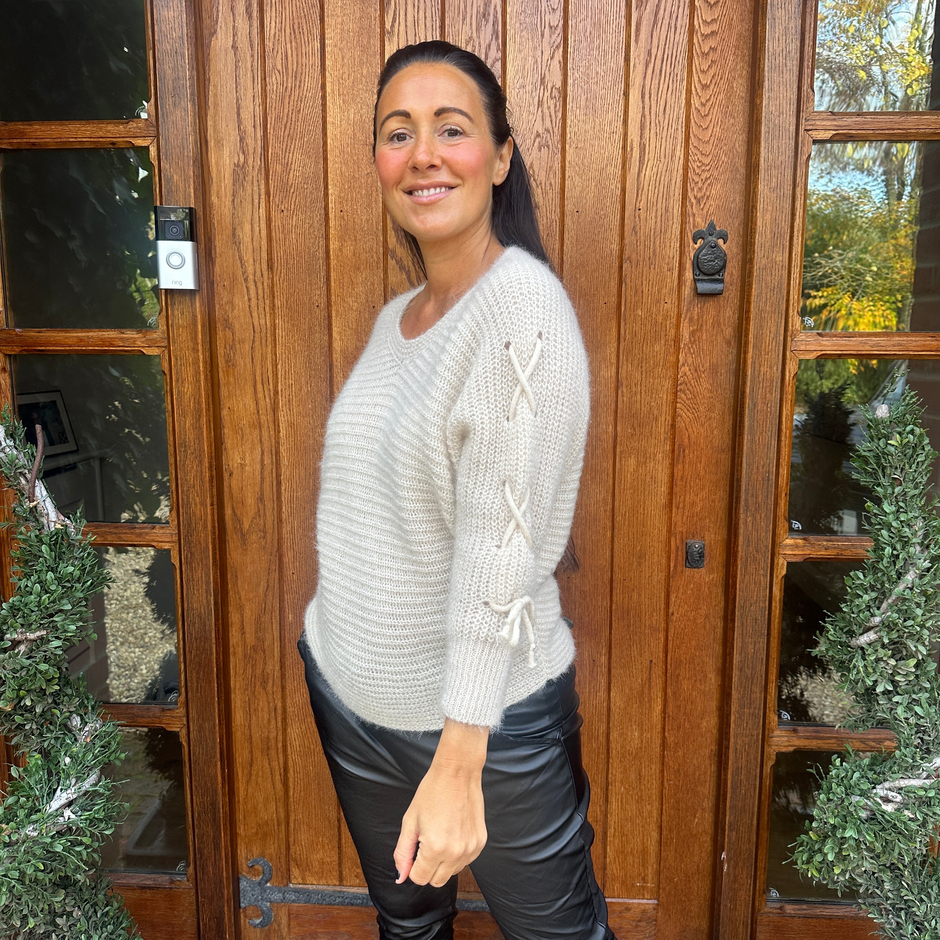 Beau Fluffy Knit