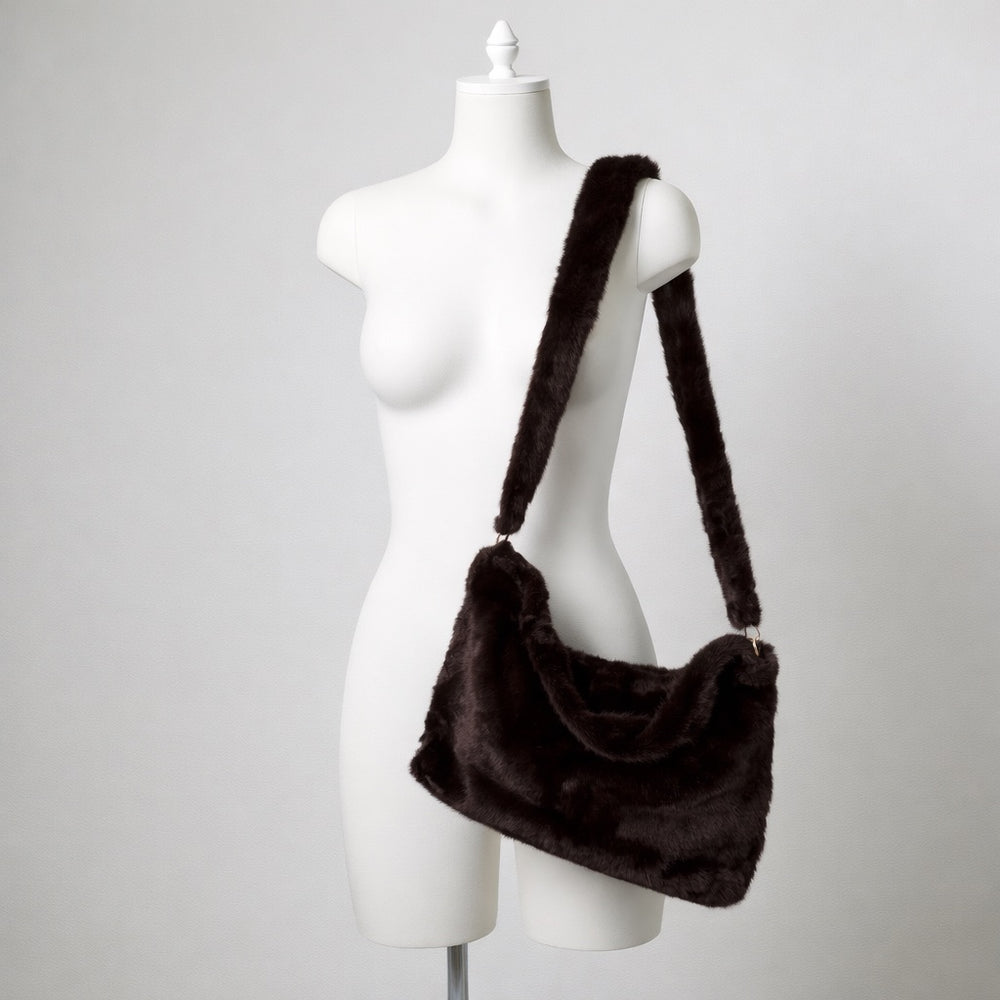 Halo Faux Fur Bag - Blush Boutique Essex