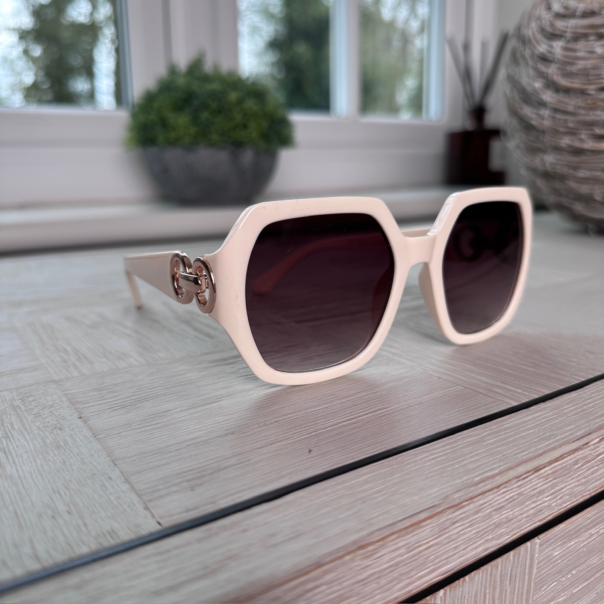 Marvel Oversized Sunglasses - Blush Boutique Essex