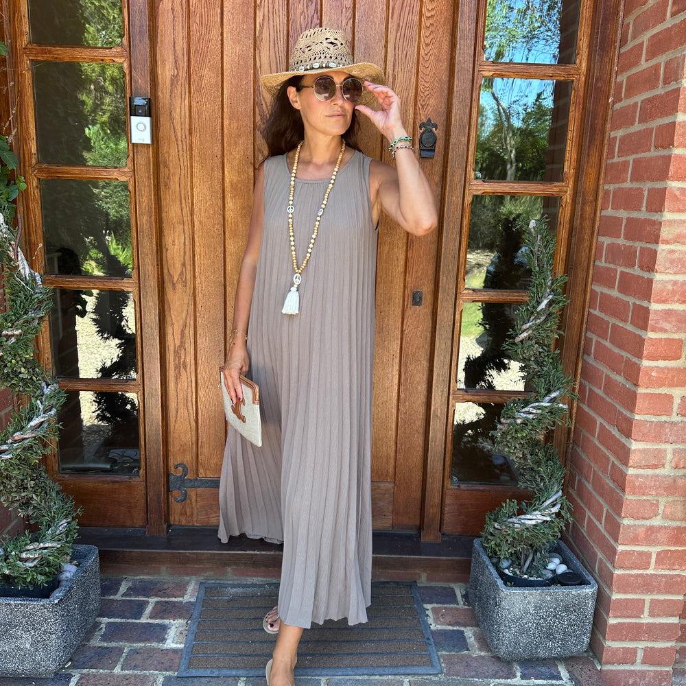 Mia Pleated Maxi